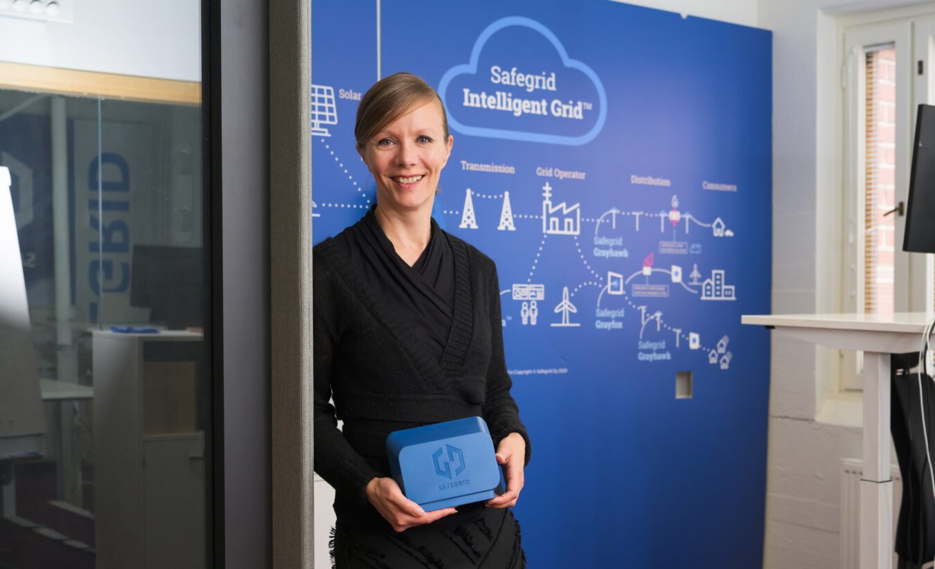 Safegrid ja toimitusjohtaja Paula Laine Vaasan Sähkön Nette-asiakaslehdessä.